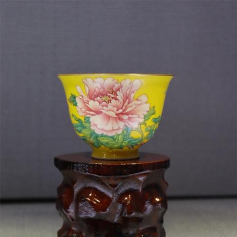 1头手绘釉上牡丹富贵黄釉长春主人杯